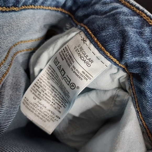 Old Navy Distressed Rockstar Mid-Rise Size 0 - Picture 2 of 8